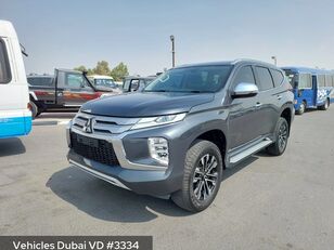 سيارة رياضية متعددة الأغراض Mitsubishi PAJERO