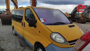 الميكروباصات لنقل الركاب Opel Furgoneta Opel Vivaro matrícula 0870CMK. FBD148