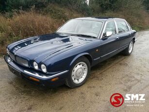 سيارة سيدان Jaguar Daimler V 8 105000 km TOP einselsitze