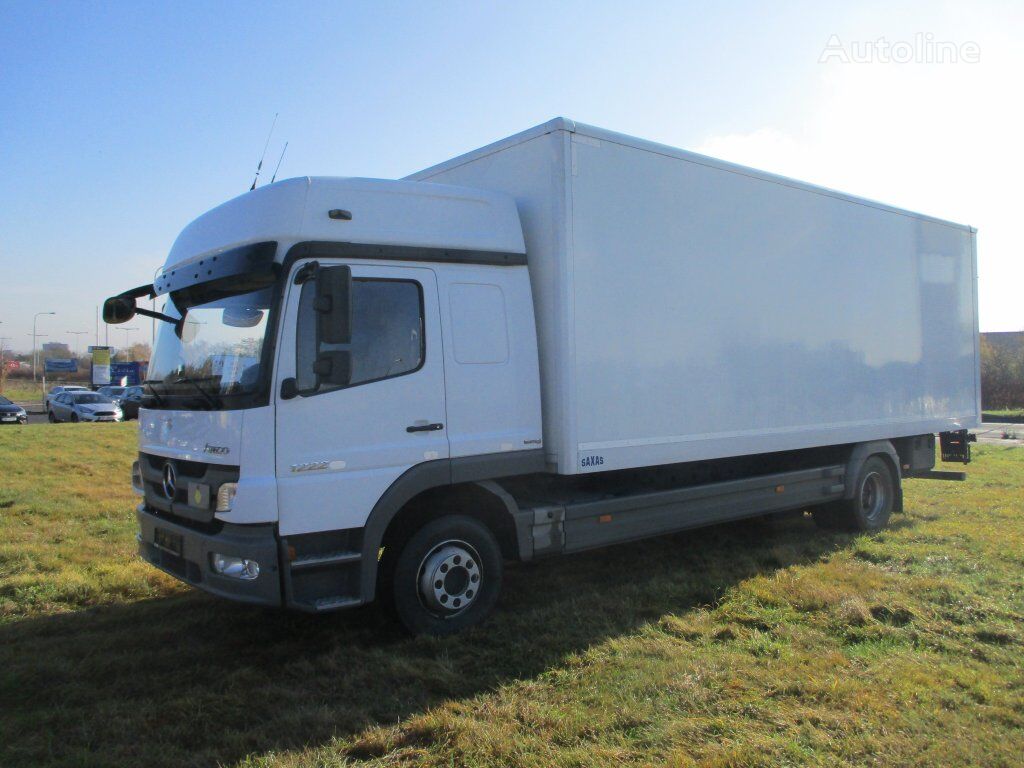 شاحنة مقفلة Mercedes-Benz Atego 1222, HČ, 17 palet,  1 Lůžko