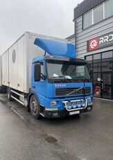 شاحنة مقفلة Volvo FM7.290