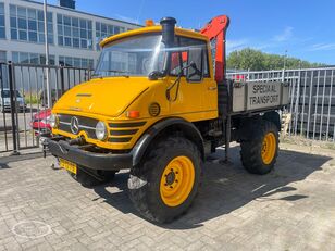 شاحنة مسطحة Mercedes-Benz Unimog 406