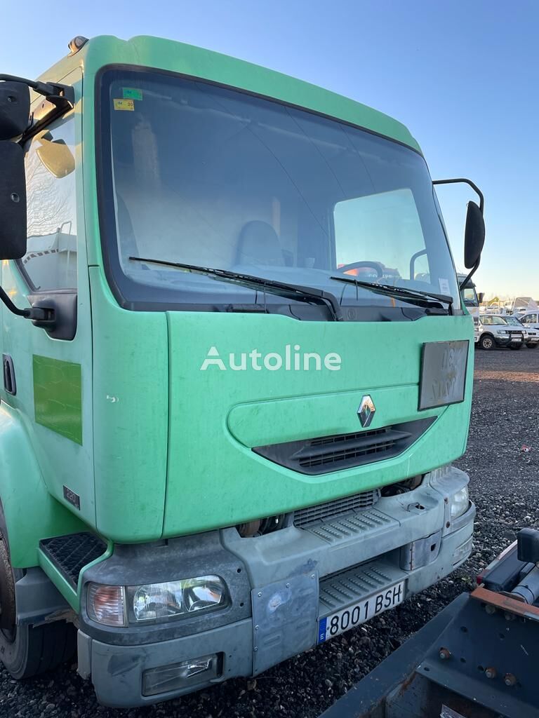 شاحنة الصهريج Renault MIDLUM 220DCI