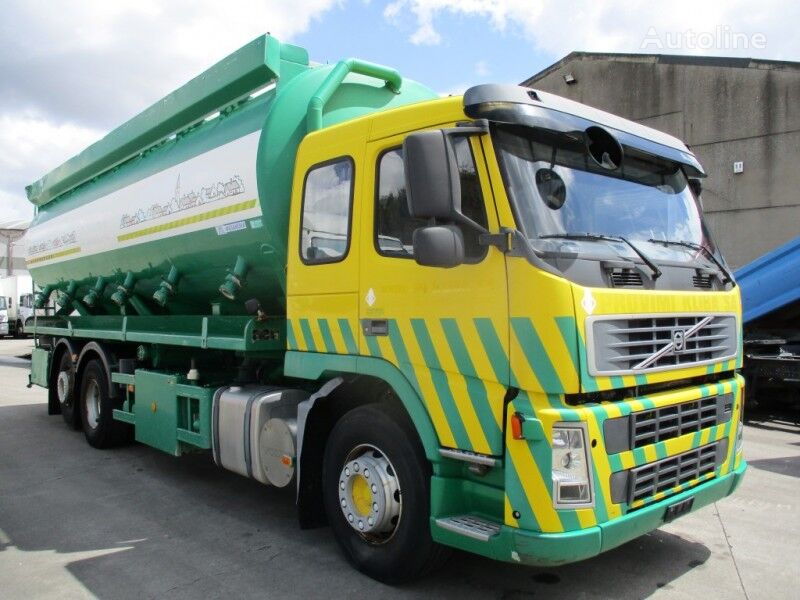 شاحنة الصهريج Volvo FM 12