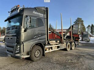 شاحنة نقل الأخشاب Volvo FH16 6X4