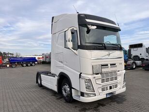 السيارات القاطرة Volvo FH 500