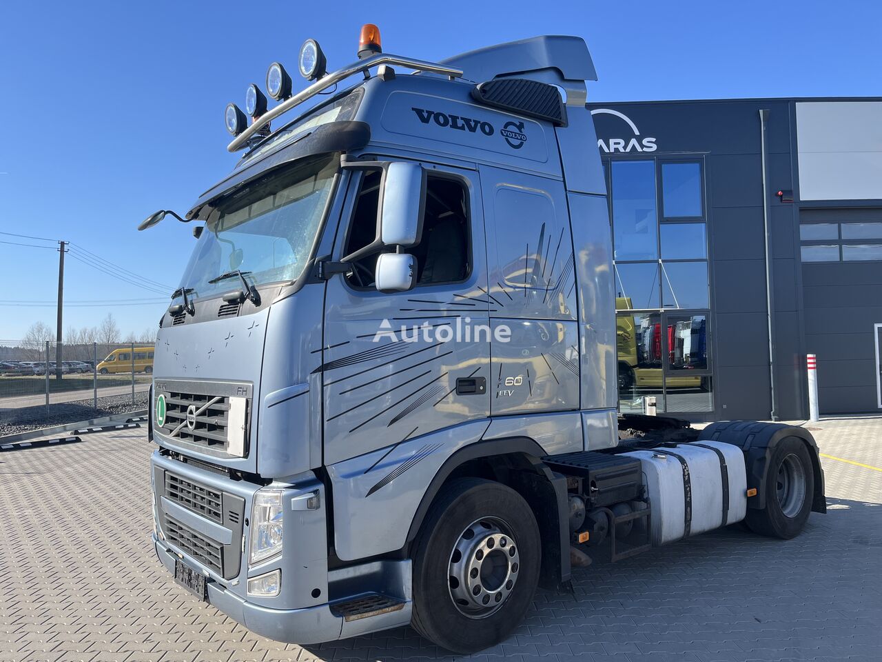 السيارات القاطرة Volvo FH13.460