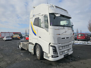 السيارات القاطرة Volvo FH16 550 4x2 E6 Kipphydr