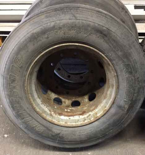 عجلة Bridgestone R 227