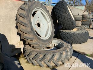 عجلة Goodyear 13.6R38